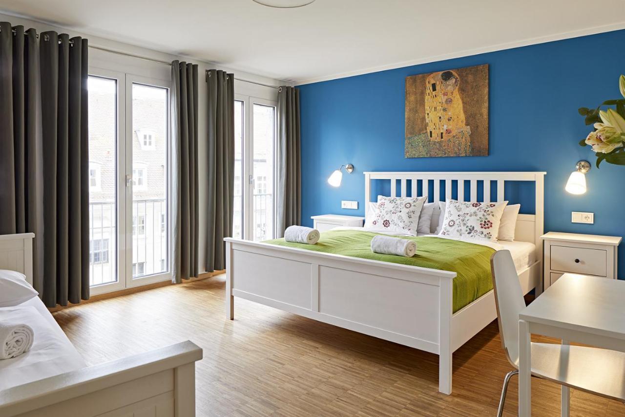 Nonstop Hotel Augsburg - Ubernacht - Hostelhotelhome מראה חיצוני תמונה