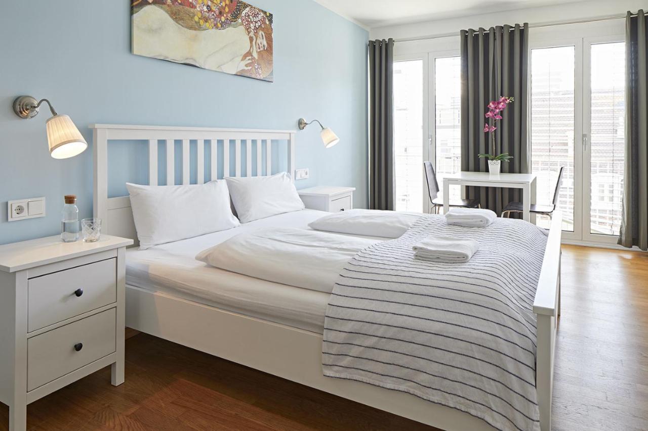 Nonstop Hotel Augsburg - Ubernacht - Hostelhotelhome מראה חיצוני תמונה
