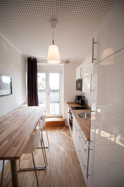 Nonstop Hotel Augsburg - Ubernacht - Hostelhotelhome חדר תמונה