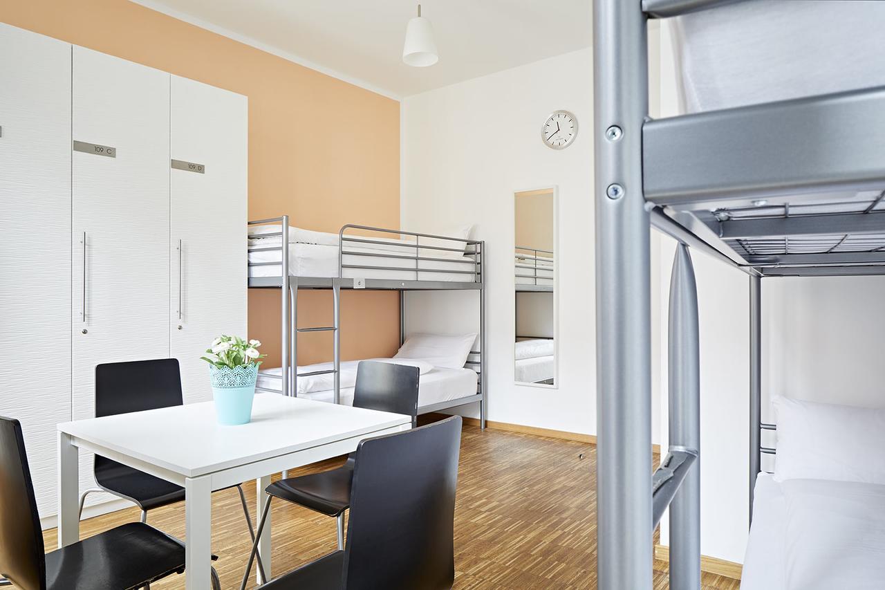Nonstop Hotel Augsburg - Ubernacht - Hostelhotelhome מראה חיצוני תמונה