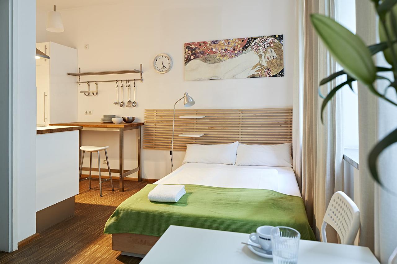 Nonstop Hotel Augsburg - Ubernacht - Hostelhotelhome מראה חיצוני תמונה