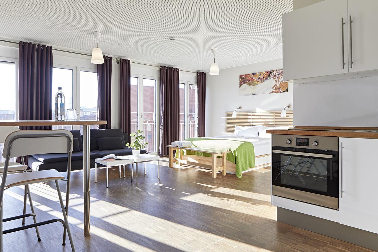 Nonstop Hotel Augsburg - Ubernacht - Hostelhotelhome מראה חיצוני תמונה