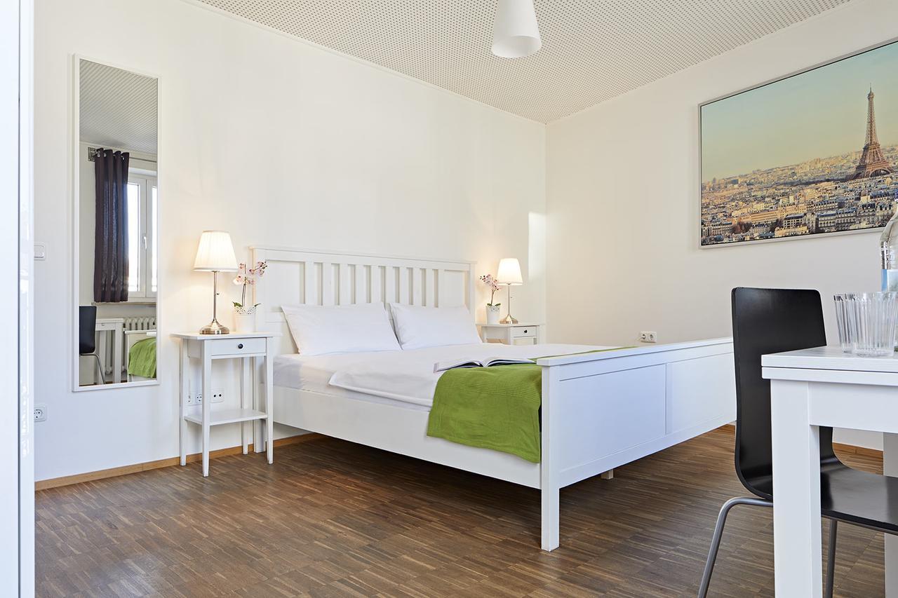 Nonstop Hotel Augsburg - Ubernacht - Hostelhotelhome מראה חיצוני תמונה