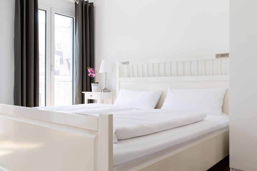 Nonstop Hotel Augsburg - Ubernacht - Hostelhotelhome חדר תמונה